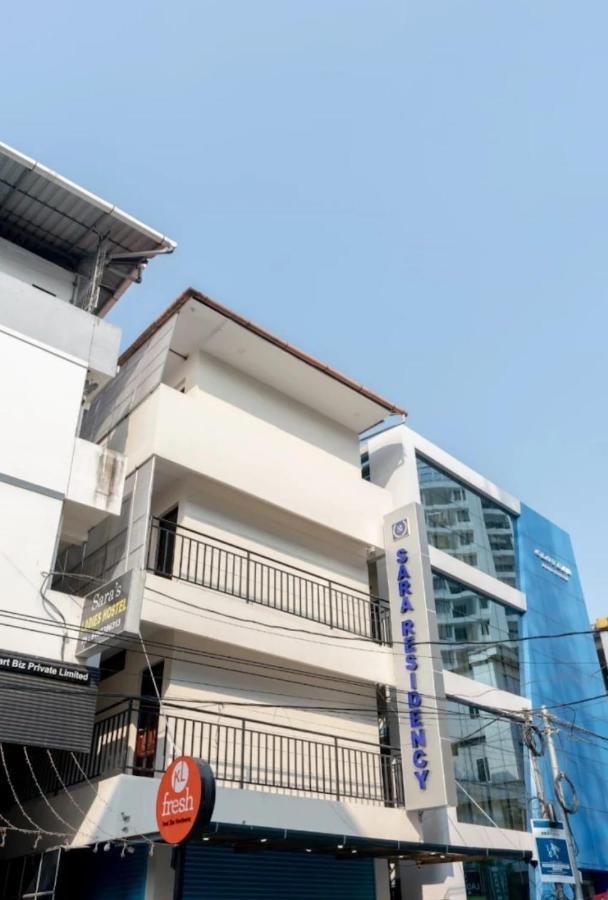 Masterkey Deluxe Rooms Kochi Bagian luar foto