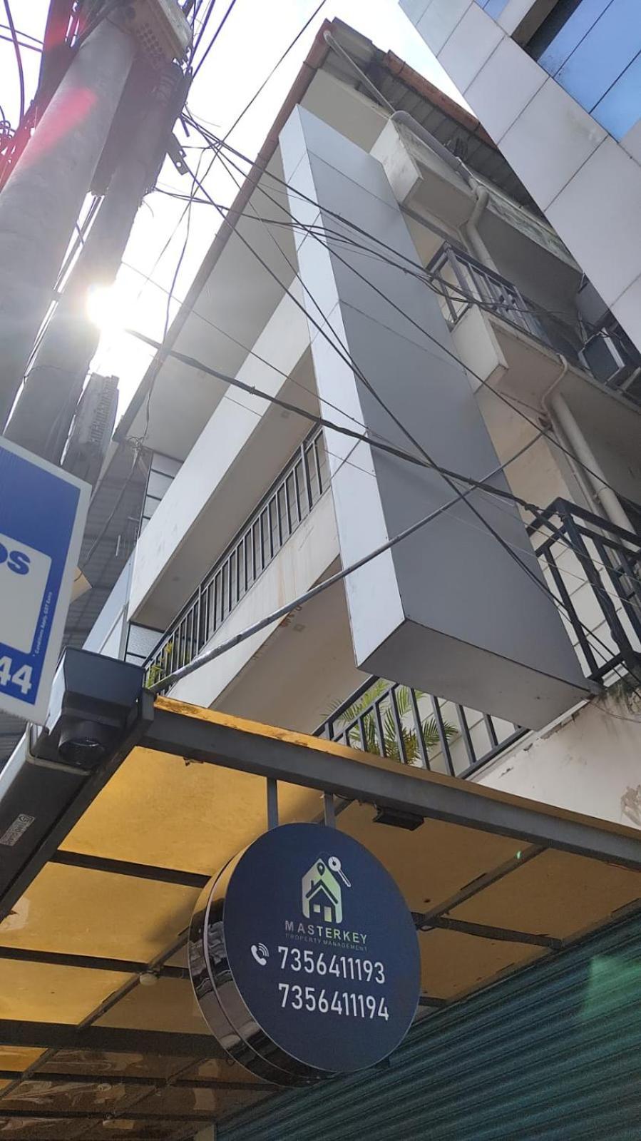 Masterkey Deluxe Rooms Kochi Bagian luar foto